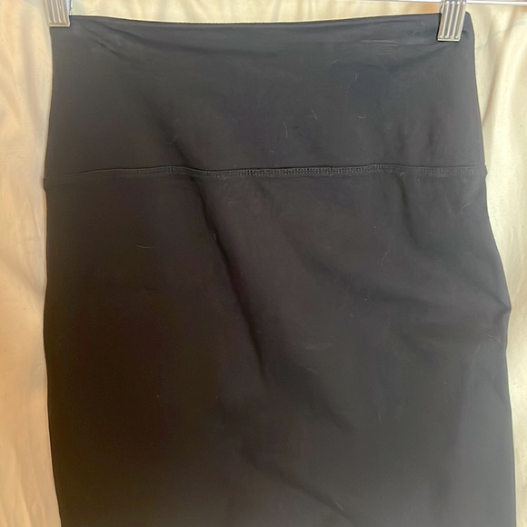 Lysse Dresses & Skirts - Lysse Women’s Tummy Control Black Skirt Size Medium; Double Layer